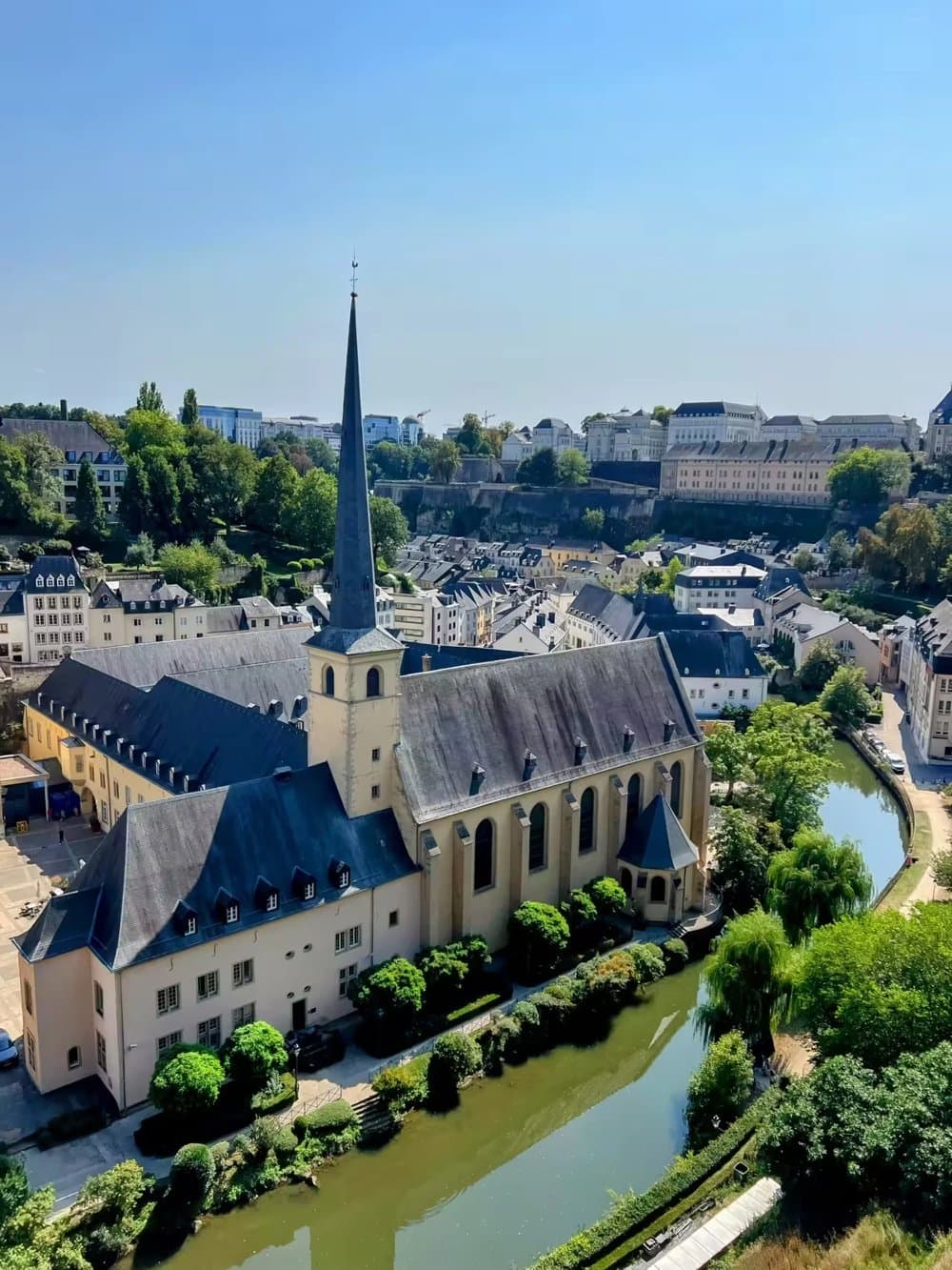 A to Z Complete Luxembourg Career Guide